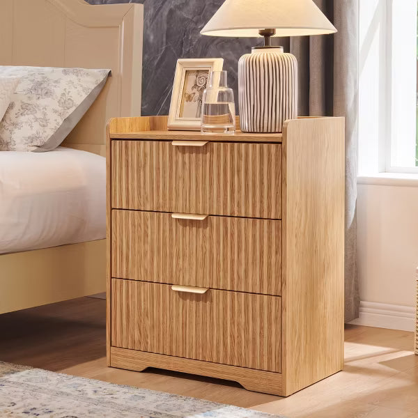 Qwatto Natural Oak 3 Drawer Fluted Nightstand Modern Wood Bedside Table Accent Dresser Chest of Drawers with Metal Handles for Bedroom and Entryway